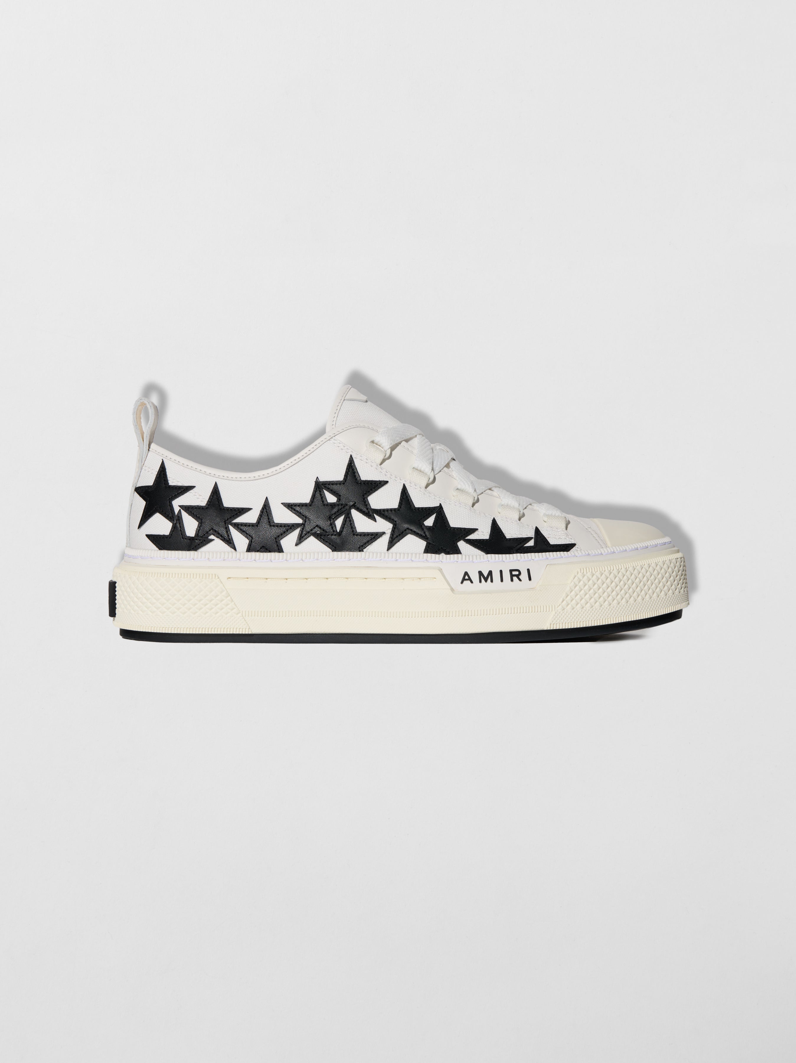 Product WOMEN- STARS COURT LOW - WHITE/BLACK featured image