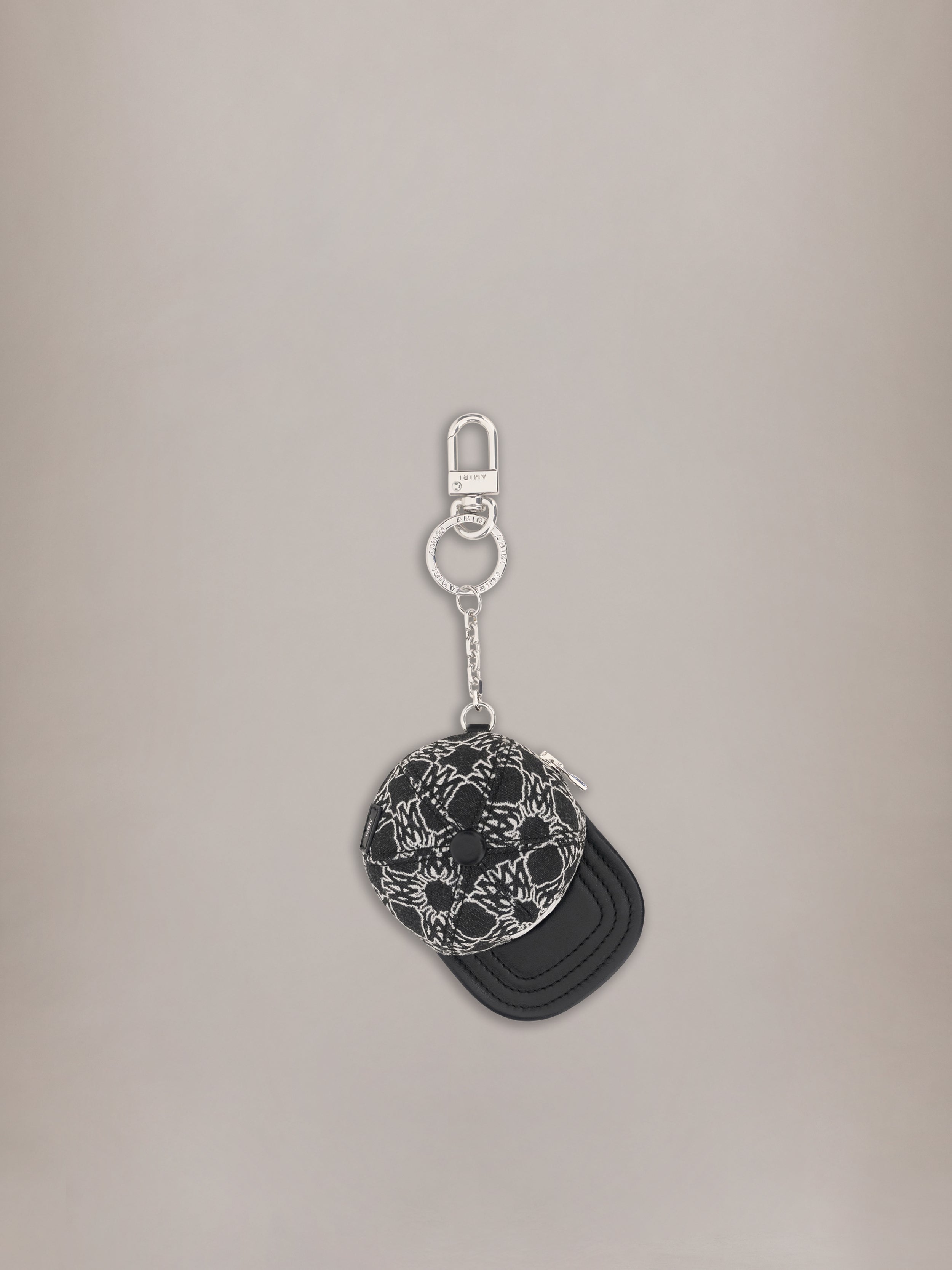 MA HAT KEYCHAIN - Black