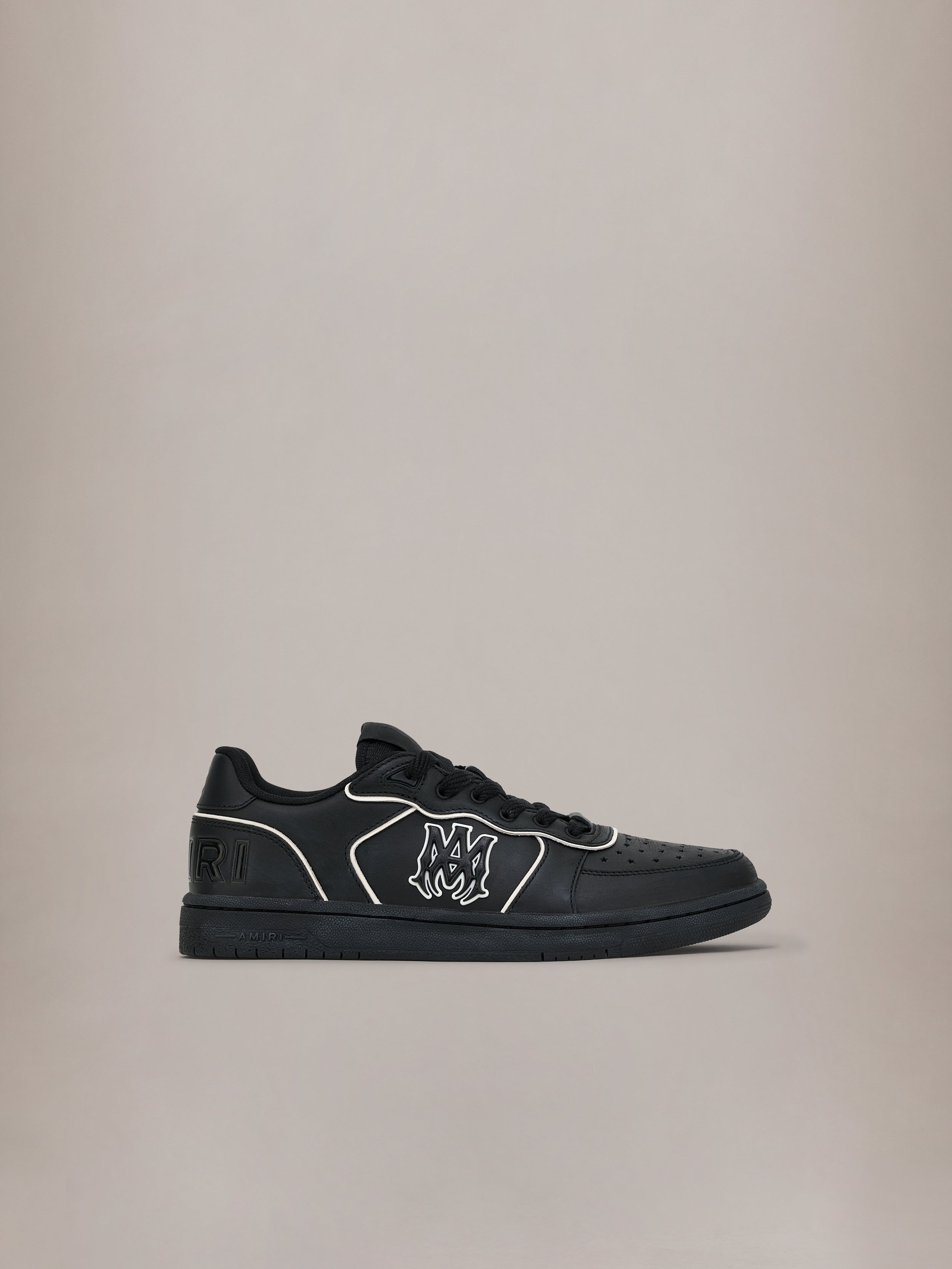 NEWPORT - Black Black