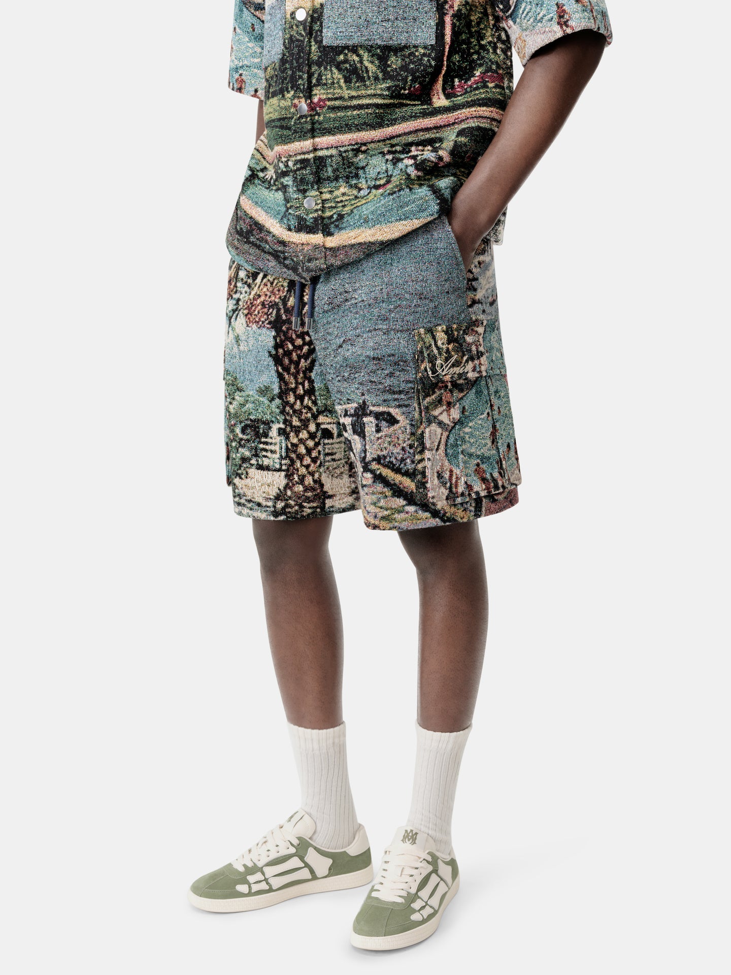 PARADISE TAPESTRY CARGO SHORT - Multi - AMIRI