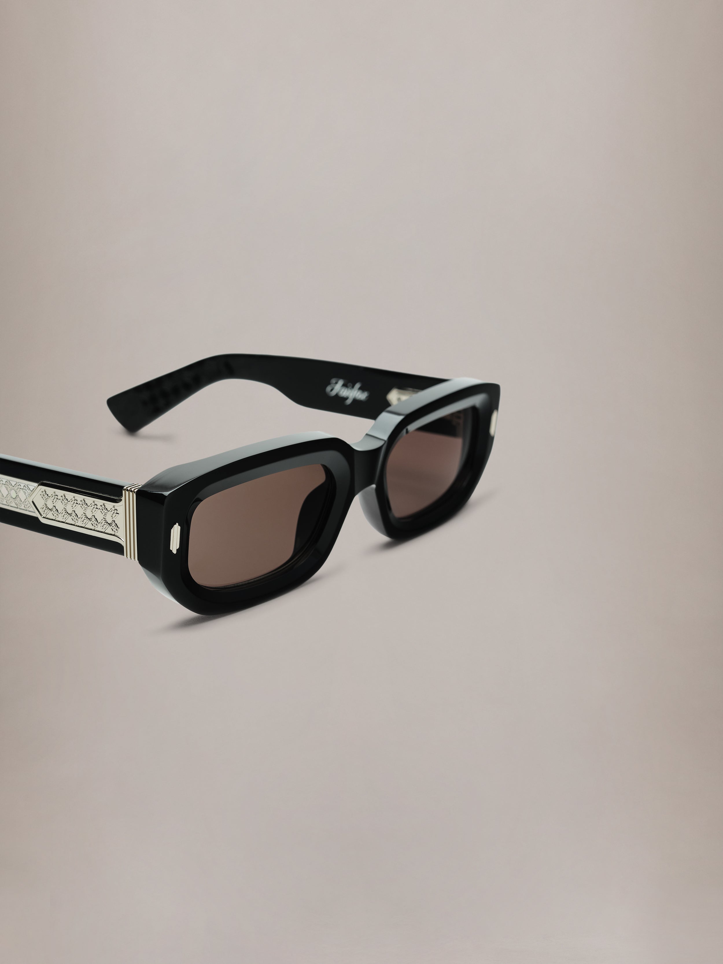 FAIRFAX EXPOSED EXTERNAL SUNGLASSES - Black Silver | AMIRI