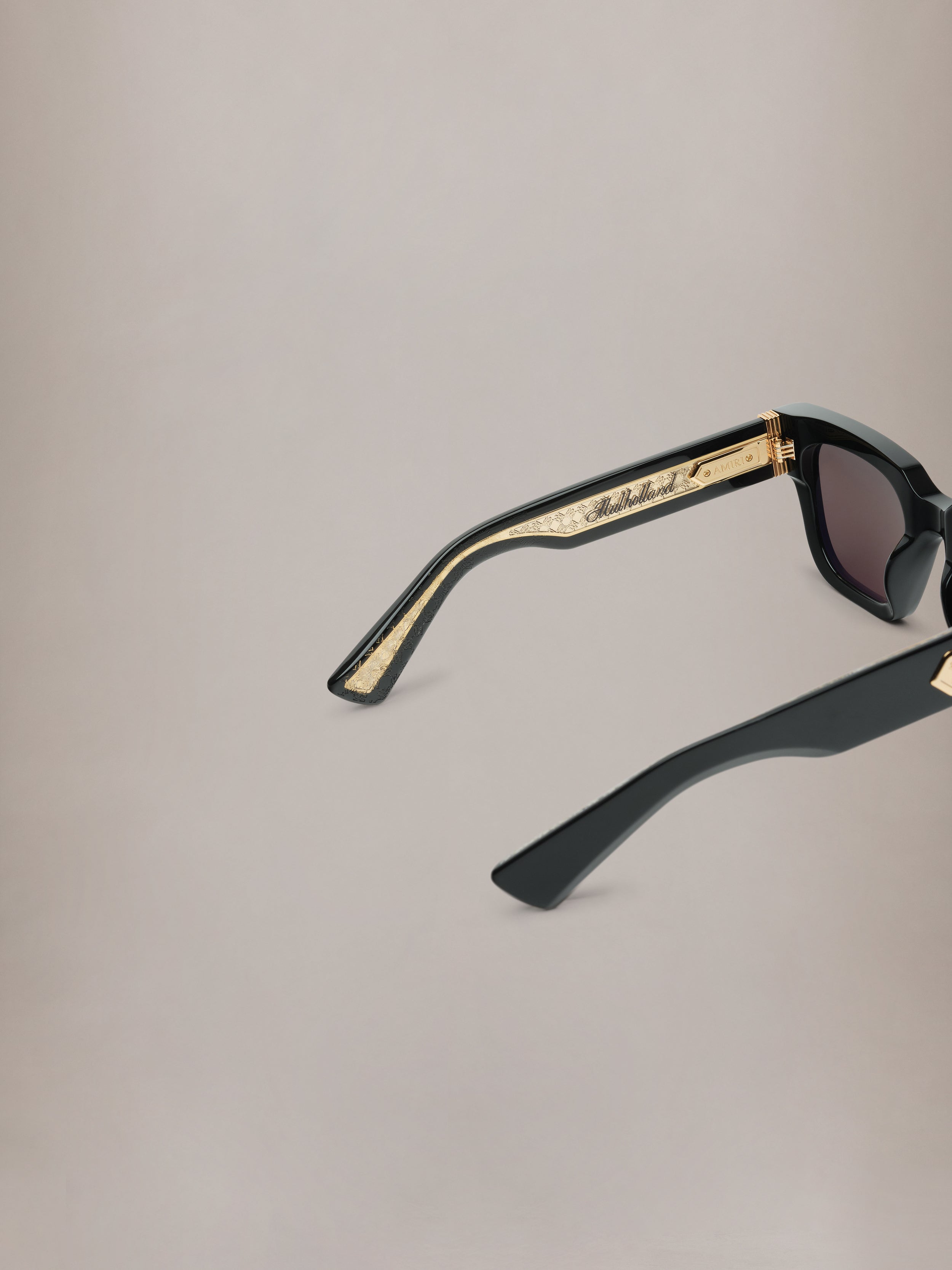 MULHOLLAND SUNGLASSES - Black Gold – AMIRI