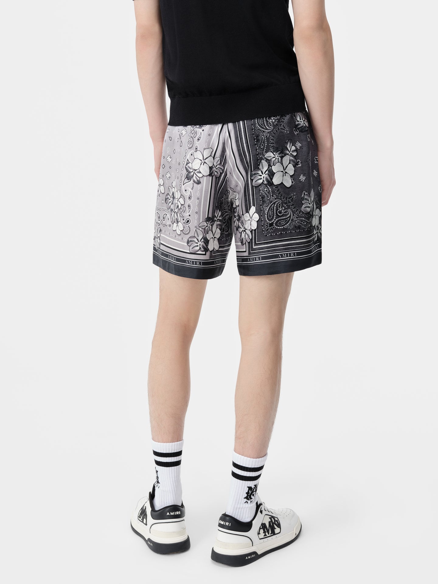 BANDANA FLORAL SHORT - Black