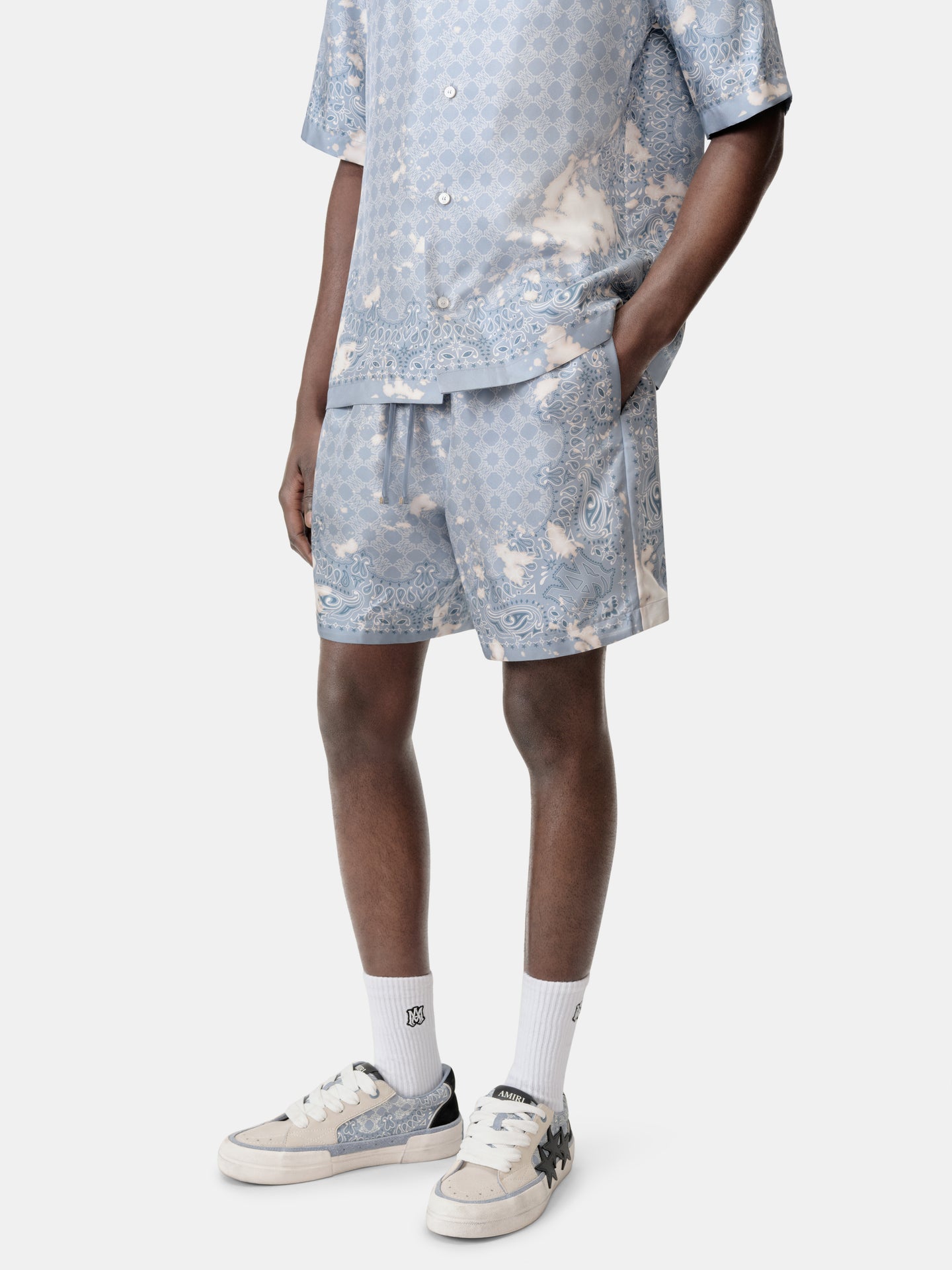 BLEACH BANDANA SHORT - Ashley Blue - AMIRI