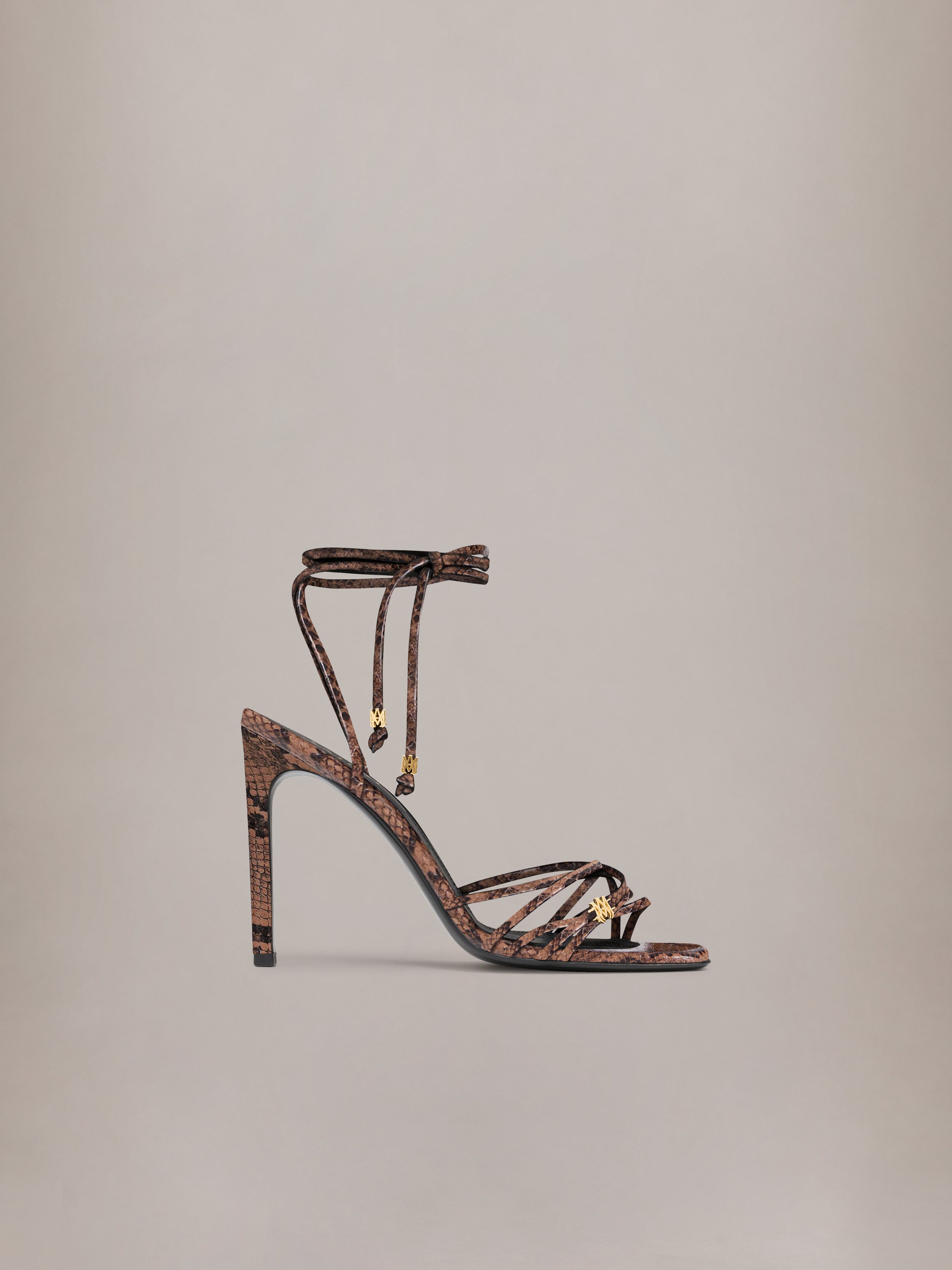 Ameri アメリ STUDS WOOD HEEL WOMEN - WOMEN'S SNAKE MA HEELED SANDAL - Brown – AMIRI