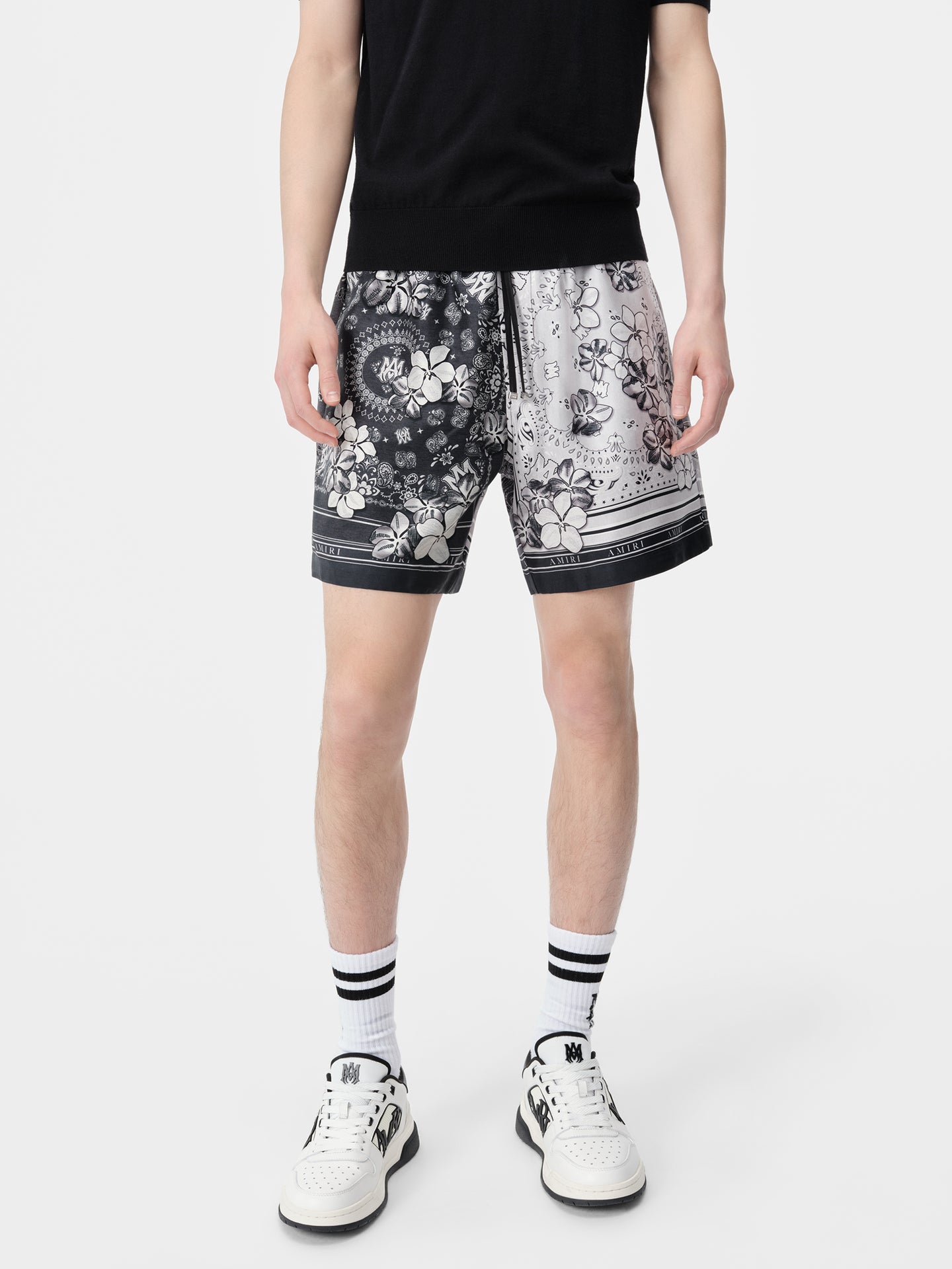 BANDANA FLORAL SHORT - Black