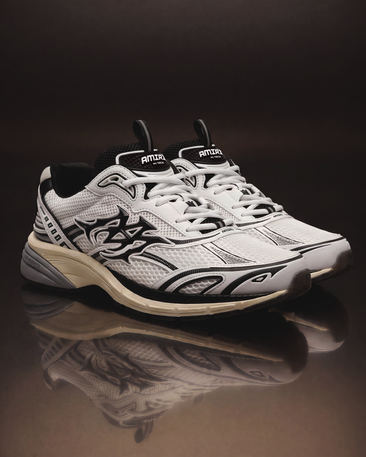 WOMEN- WOMEN'S M-TECH - White Black