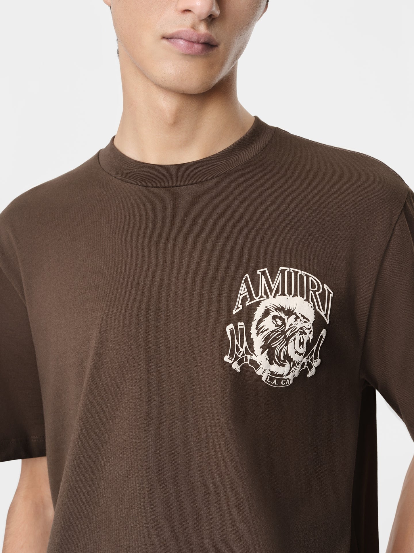 LION OUTLINE TEE - Dark Brown