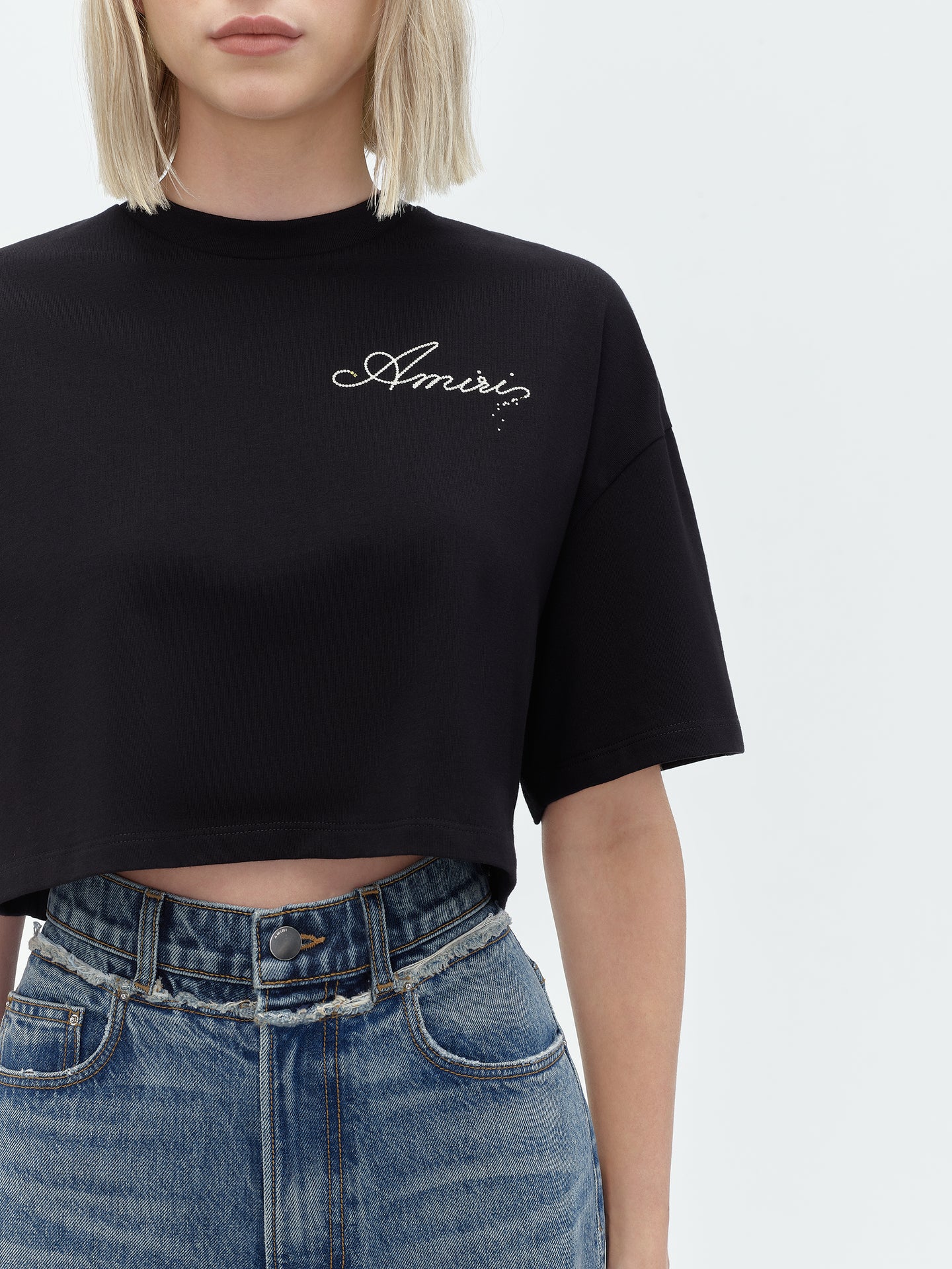 WOMEN - CHAMPAGNE CROPPED TEE - Black
